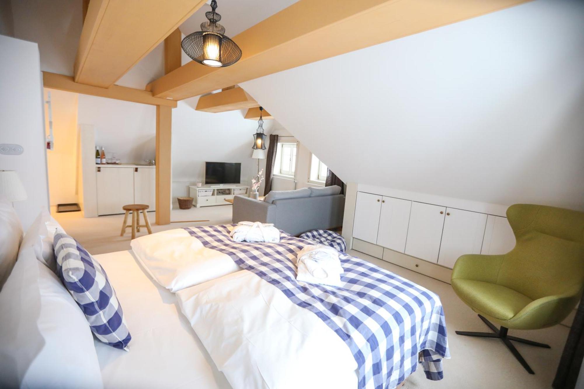 Hotel Bouda Helena 페츠포드 스녜즈코우 외부 사진