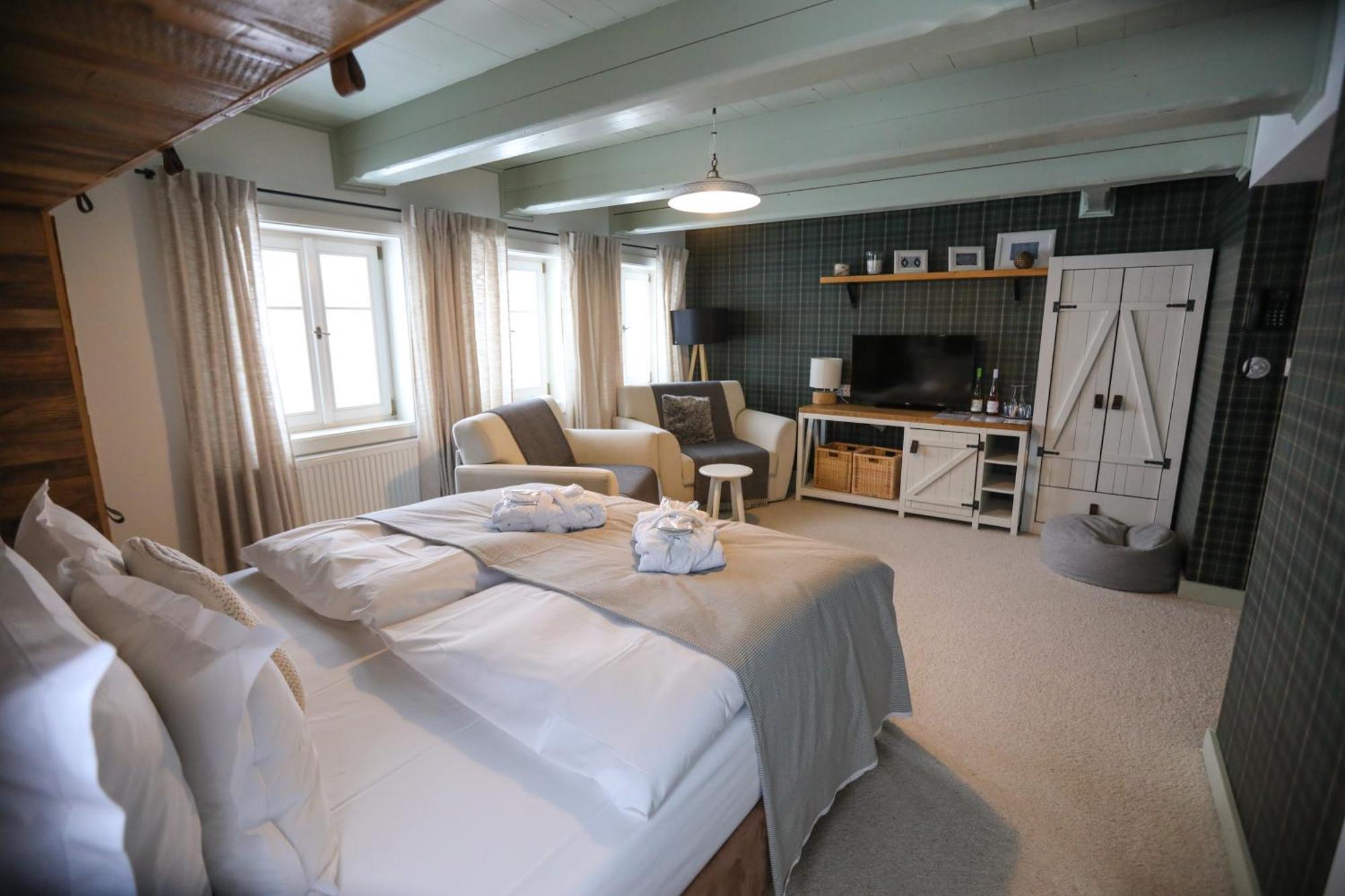 Hotel Bouda Helena 페츠포드 스녜즈코우 외부 사진
