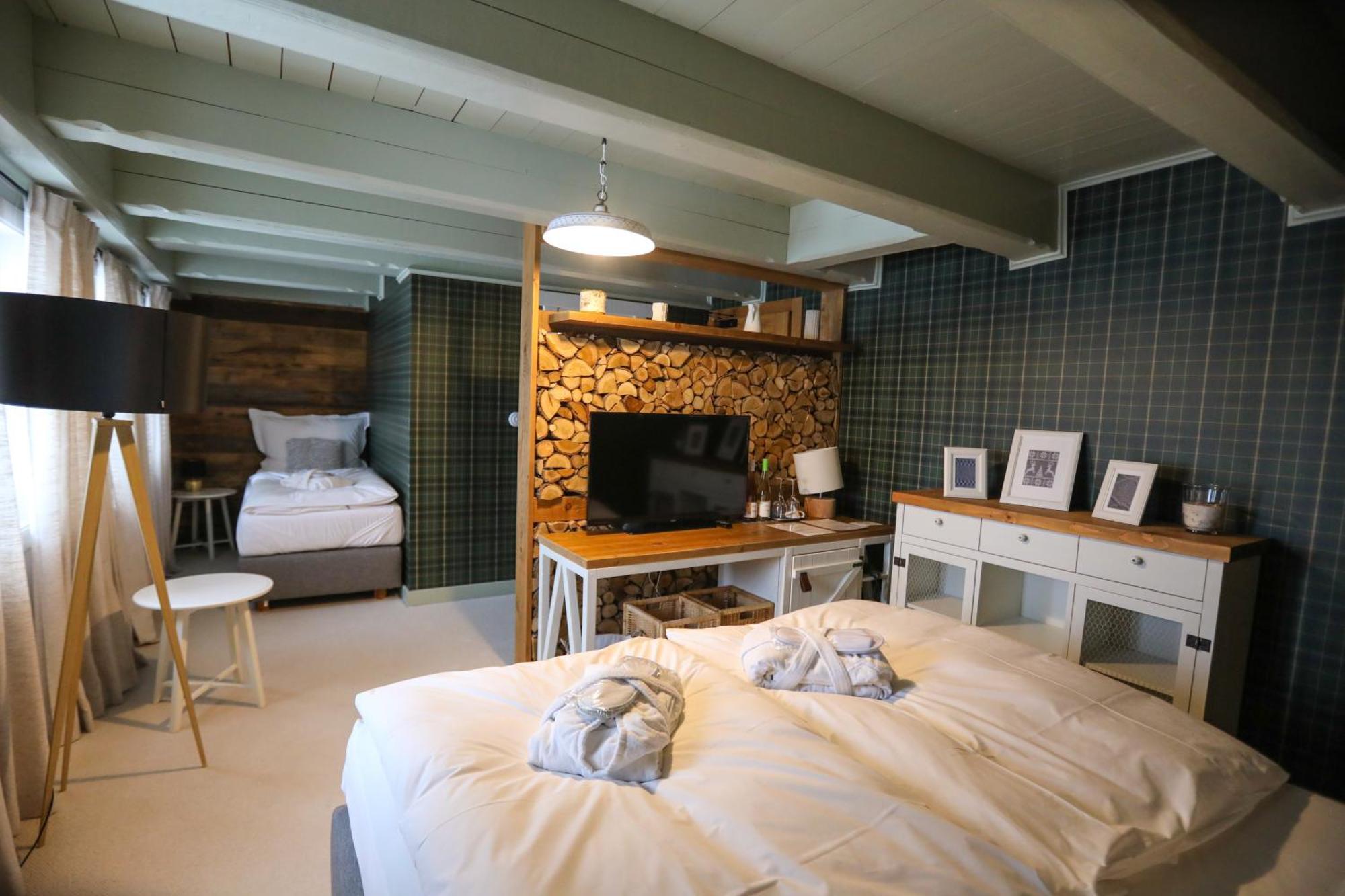 Hotel Bouda Helena 페츠포드 스녜즈코우 외부 사진